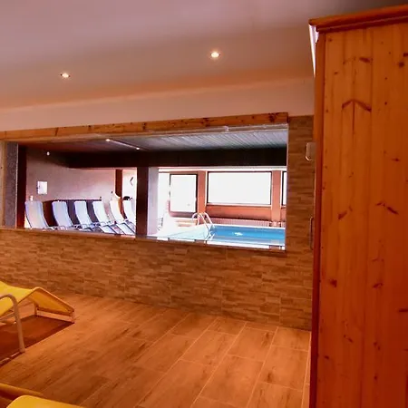 Birgit 4* テルフェス・イム・シュトゥーバイ