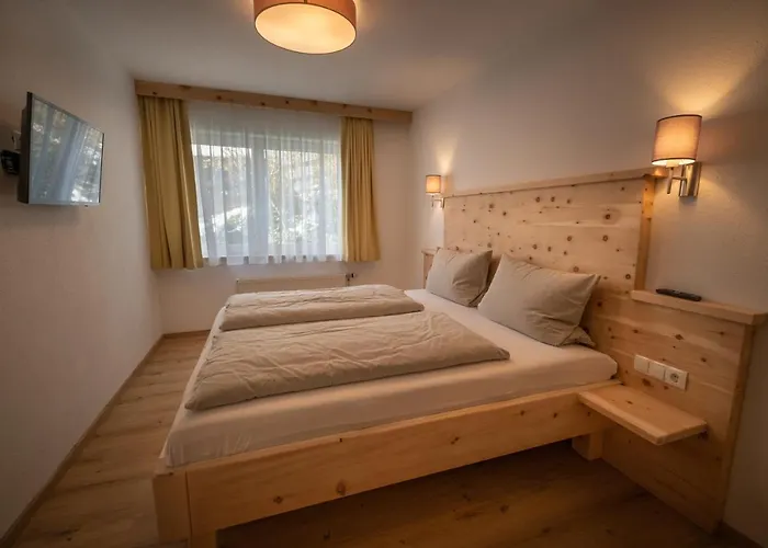 لاندهاوس بيرجيت بيت ضيافة 4*