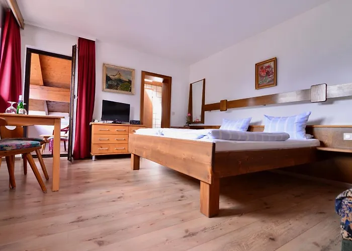 لاندهاوس بيرجيت بيت ضيافة تلفس ام ستوباي