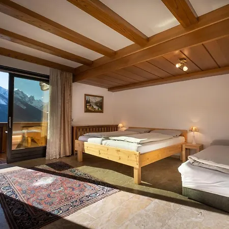 Landhaus Birgit Maison d'hôtes Telfes im Stubai